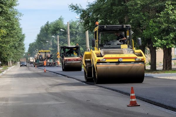 В Каменске-Уральском благодаря господдержке привели к норме 80% городских дорог