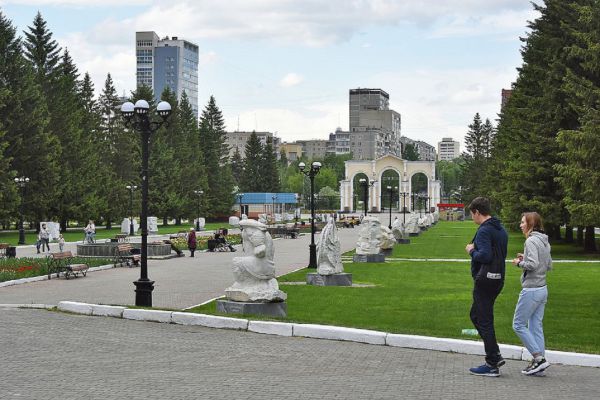 Луг для отдыха и единство с городом: как изменится парк Маяковского в ближайшие пять лет