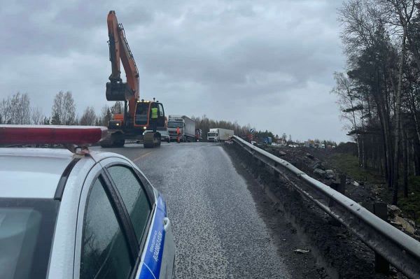 Движение по Пермскому тракту перекрыли из-за аварии