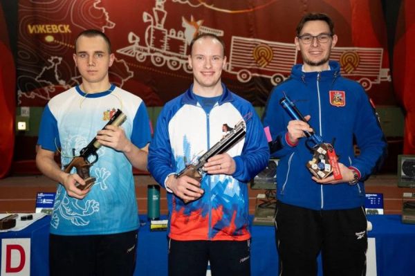 Бац-бац и… в десятку: свердловчане завоевали медали по пулевой стрельбе