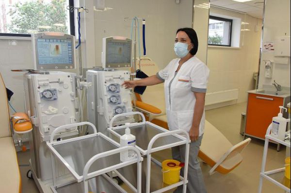 Больница №40 Екатеринбурга получила новые аппараты «искусственной почки»