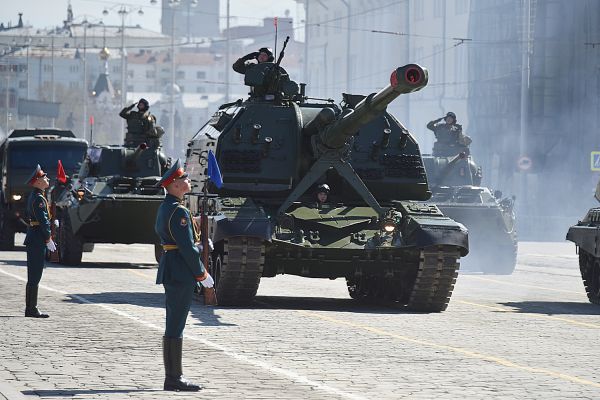 В Екатеринбурге на следующей неделе начнутся репетиции парада Победы