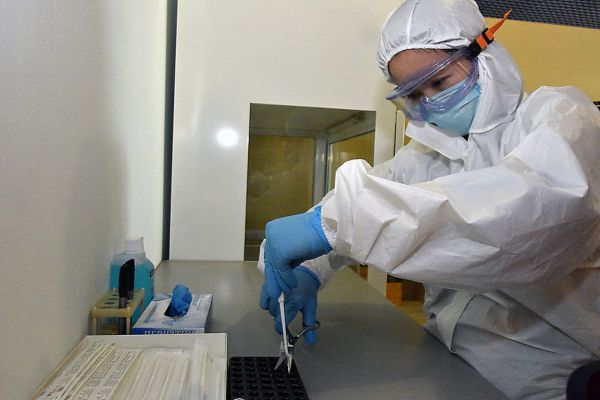 Свердловский Роспотребнадзор организовал выборочное тестирование детей на COVID. Подробности