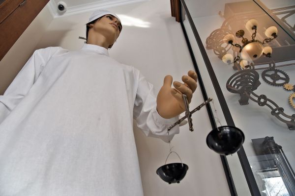 В Верхней Пышме открылась ретроаптека