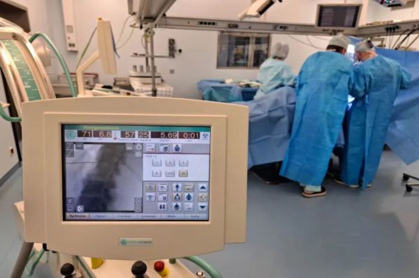 Без потери движений: на Урале впервые вылечили тяжелый сколиоз, не превращая пациента в «статую»