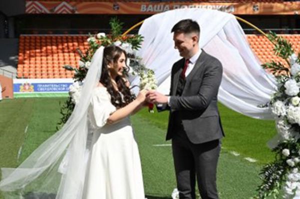 Стали известны самые популярные у свердловчан даты свадеб в 2026 году