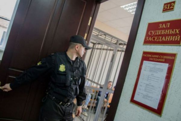 В Екатеринбурге прокуратура обжаловала решение суда, отпустившего блогершу Екатерину Уланову