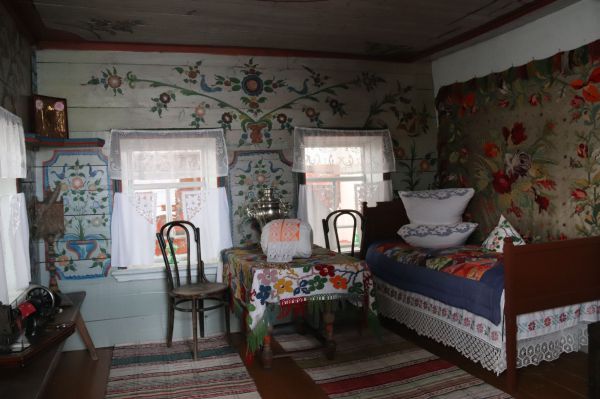 Компот из лука и бажовские словечки... Разбираемся в феномене «уральской идентичности» вместе с экспертами