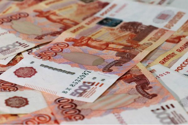 Аналитики рассказали, когда зарплата половины свердловчан превысит 200 тысяч рублей