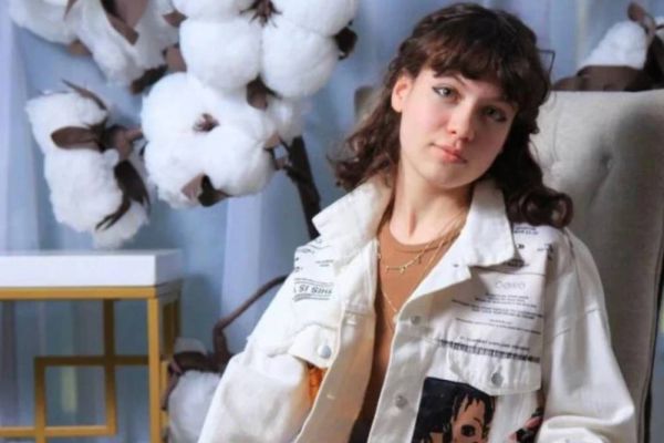 В Екатеринбурге второй день ищут 18-летнюю девушку. Перед исчезновением она удалилась из соцсетей