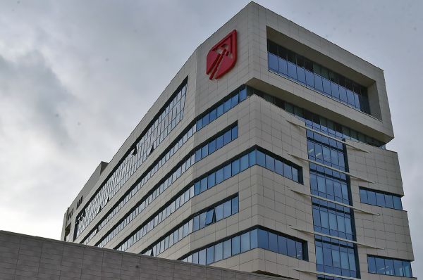 «СКБ Контур» не смог выкупить все акции Екатеринбургского муниципального банка