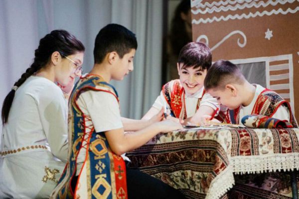 Детские народные театры покажут уральские сказки на фестивале в Екатеринбурге