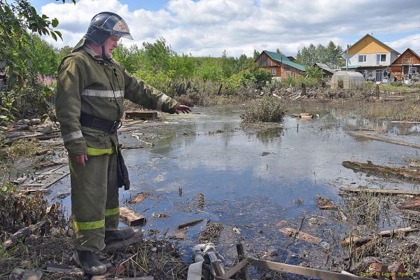 Прокуратура проверит сообщение  о разливе дизельного топлива в поселке Цементном