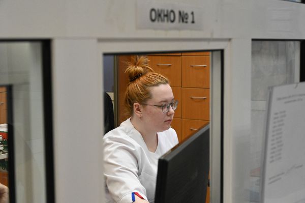 Пациенты на страже своих прав: свердловчане чаще проверяют медкарты онлайн