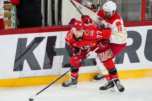 «Автомобилист» одержал победу над «Куньлунь Ред Стар»