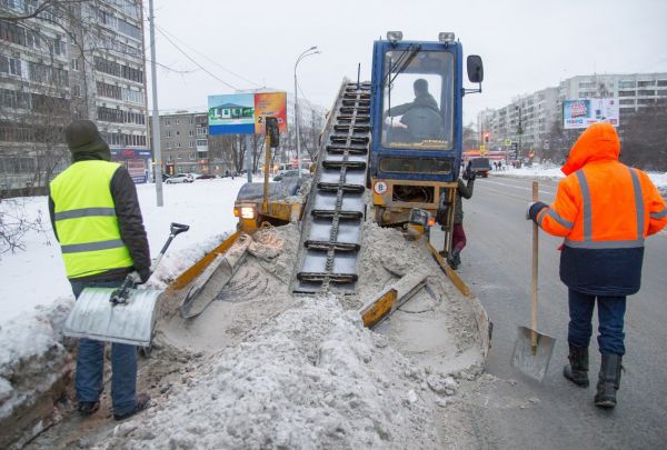 Весь в снегу