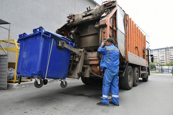 Свердловские УК задолжали за вывоз мусора более 500 млн рублей