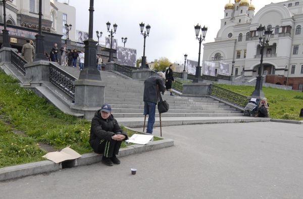 Кому война, кому — мать родна