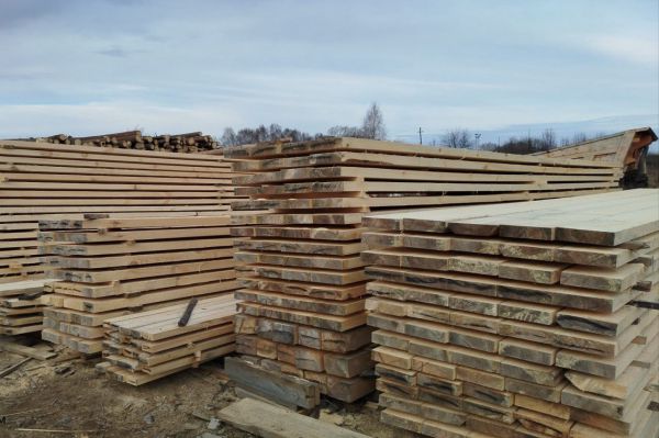 Партию свердловских пиломатериалов запретили вывозить в Республику Армения