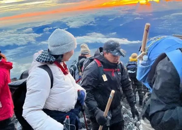 Врач из Екатеринбурга дважды покорила Фудзи и рассказала, как встретила рассвет на вершине