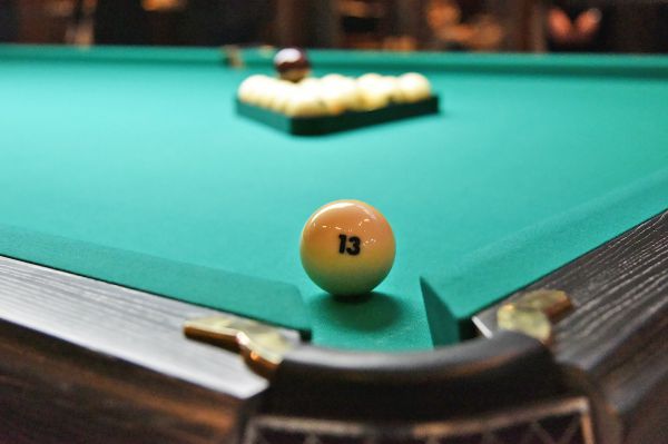 В Сысерти мужчину насмерть забили кием в бильярдном клубе