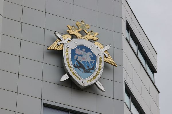 В Екатеринбурге мужчина упал в коллектор с кипятком и умер