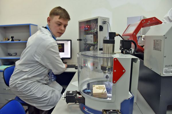 Губернатор Куйвашев предложил бизнесу строить школы и детские сады