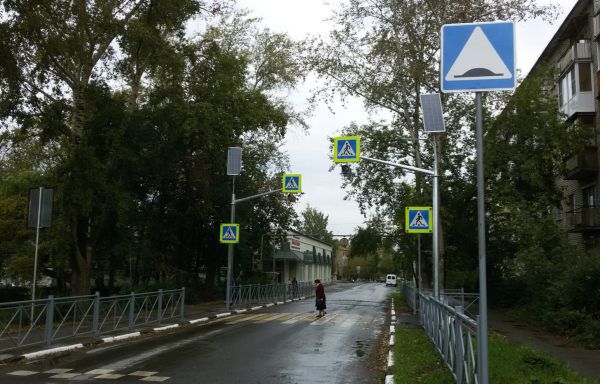 В Асбесте реконструировали половину пешеходных переходов к школам