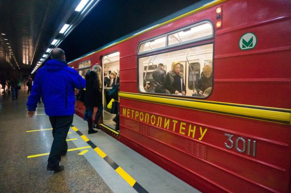 В новогоднюю ночь метро будет работать на час дольше