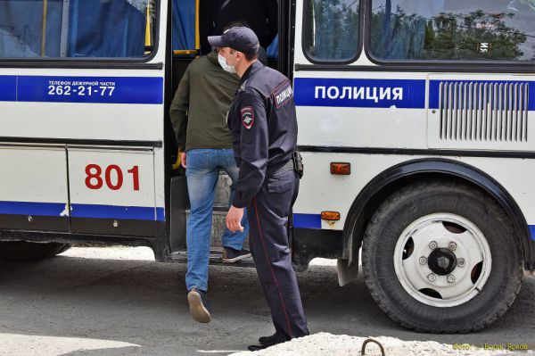 Подростки, убившие инвалида в Березовском, заплатят его матери более 5 млн рублей