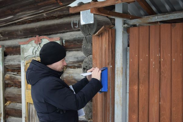 Чистят ливневки, предупреждают жителей деревни о возможном подтоплении. Как в Каменске-Уральском встречают внезапную оттепель