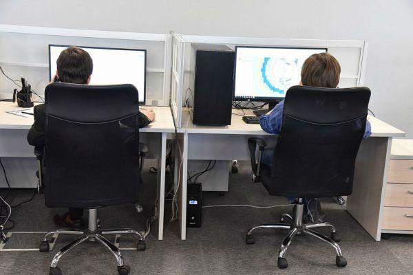 Мошенники списали деньги с кредитки пенсионерки из Новоуральска через приложение-клон