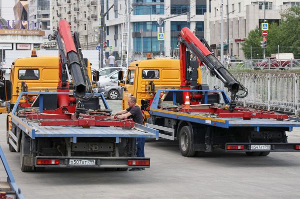 В Екатеринбурге приставы заказали грузчика ради поимки должника