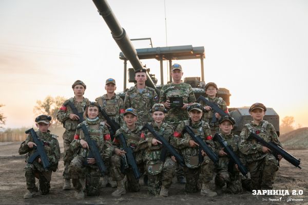 «Зарница» нового поколения: уральская молодежь будет осваивать дроны и тактику штурма