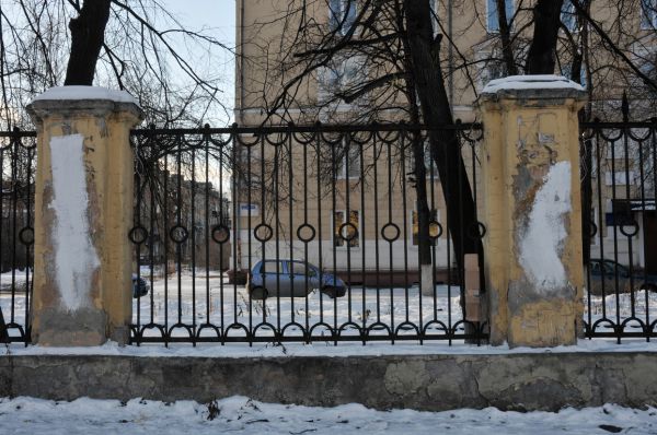 «Обнаженка» с нимбом и без