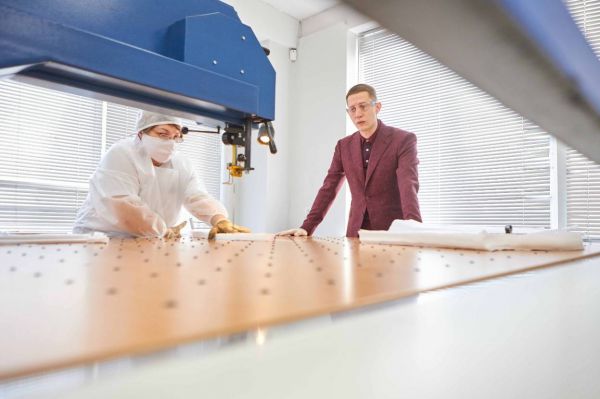 Владимир Путин наградил дизайнера одежды Putin Team