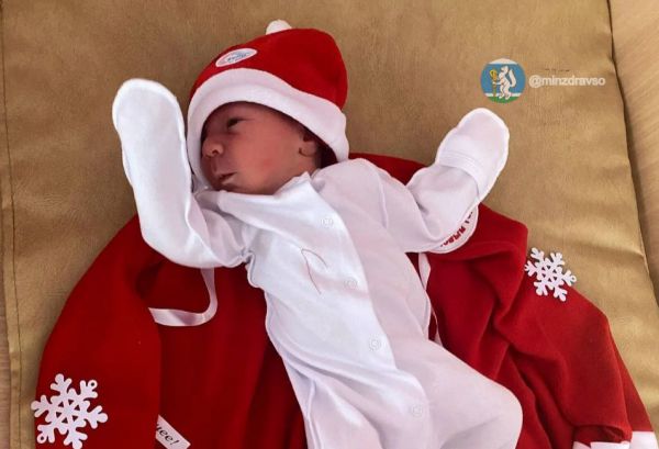 Из Екатеринбургского перинатального центра выписывают Дедиков Морозиков