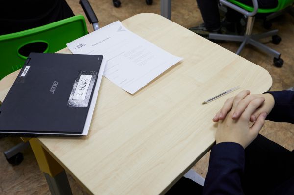 В Североуральске школьник вдохнул металлический наконечник от шариковой ручки