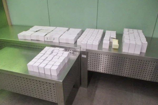 Кольцовские таможенники расстроили национальную свадьбу в уральской столице