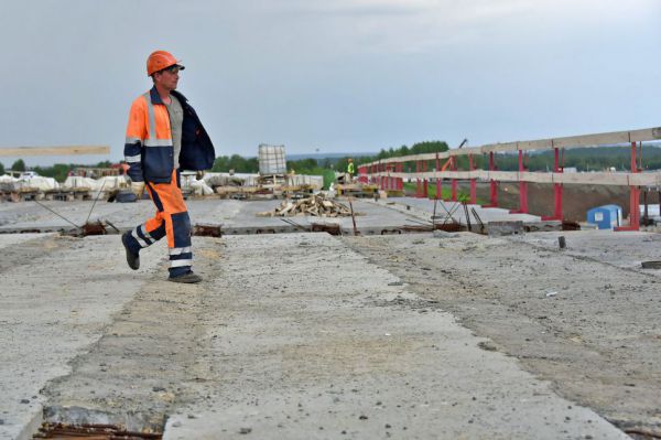 Две недели автомобилисты Екатеринбурга не смогут проехать по улице Чистой
