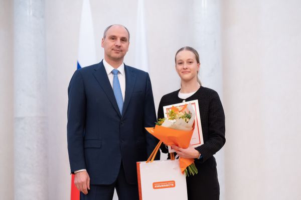 Заслуги волонтеров Свердловской области отмечены главой региона