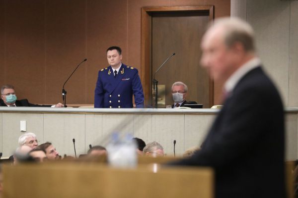 Коммунисты решили сделать Жириновского виноватым за лишение неприкосновенности Валерия Рашкина