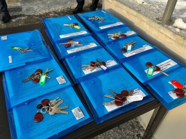 В уходящем году на Среднем Урале обеспечены жильем 1 385 детей-сирот