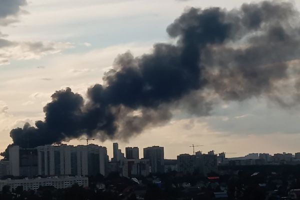 В Екатеринбурге произошел пожар в одном из цехов НПО автоматики