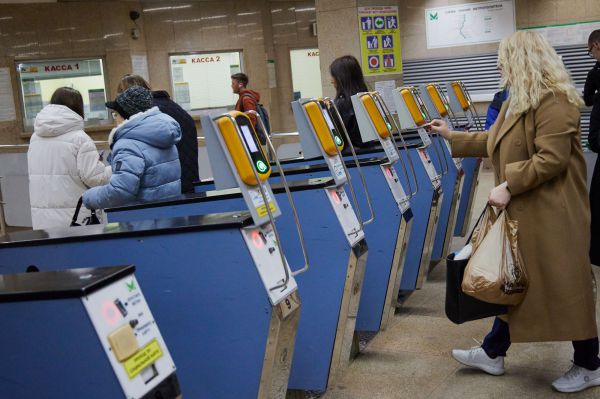 В метро Екатеринбурга стартуют работы по замене турникетов