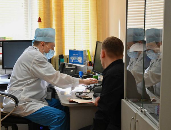 Работающие свердловчане чаще замечают у себя признаки раннего старения