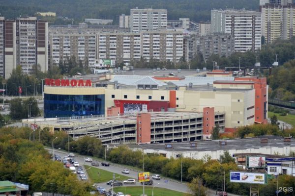 ТРЦ «Комсомолл» в Екатеринбурге начали переделывать в термальный комплекс