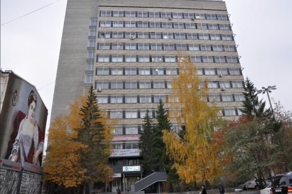 В Екатеринбурге продают офисник, где располагалась газета «Уральский рабочий»