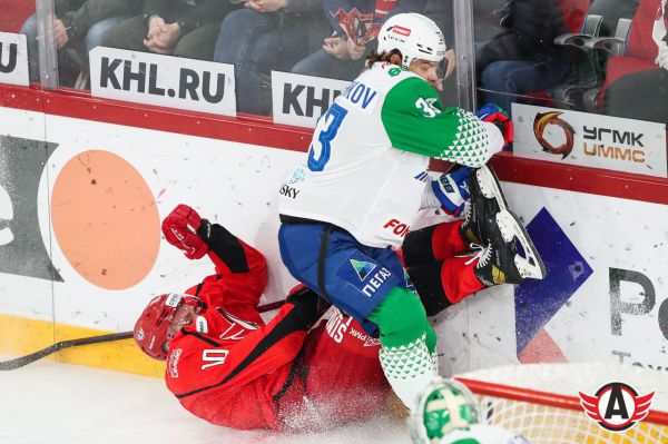 В Екатеринбурге «Автомобилист» проиграл всухую «Салавату Юлаеву»