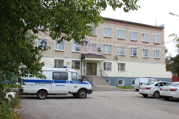 Две свердловчанки пострадали от действий липовых операторов связи